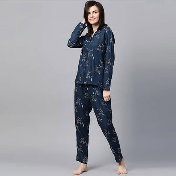DREAMDHARA Women Navy Blue Deer Print Night Suit